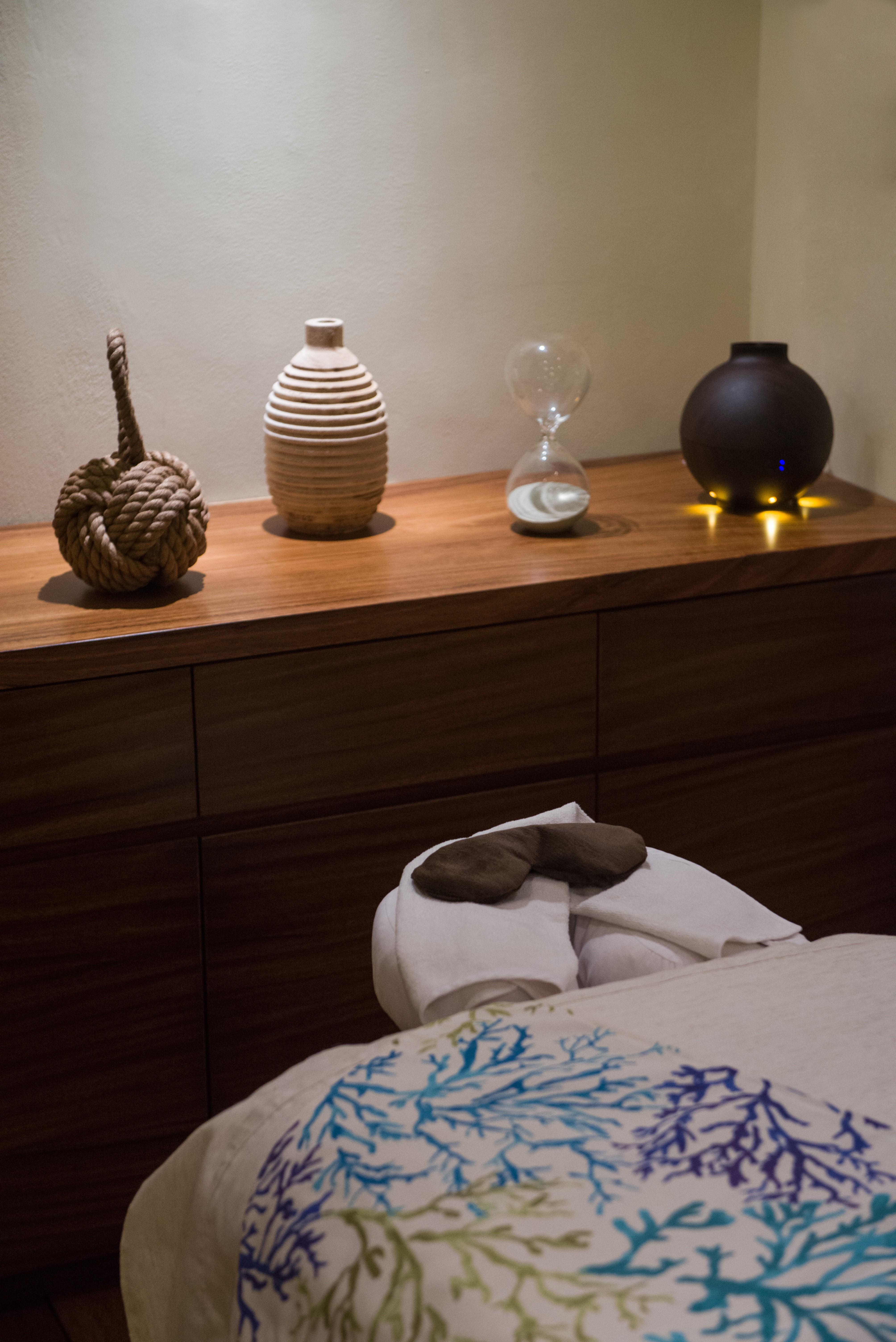 Magic Blue Spa Boutique Hotel Adults Only Playa del Carmen Ngoại thất bức ảnh A hot stone massage