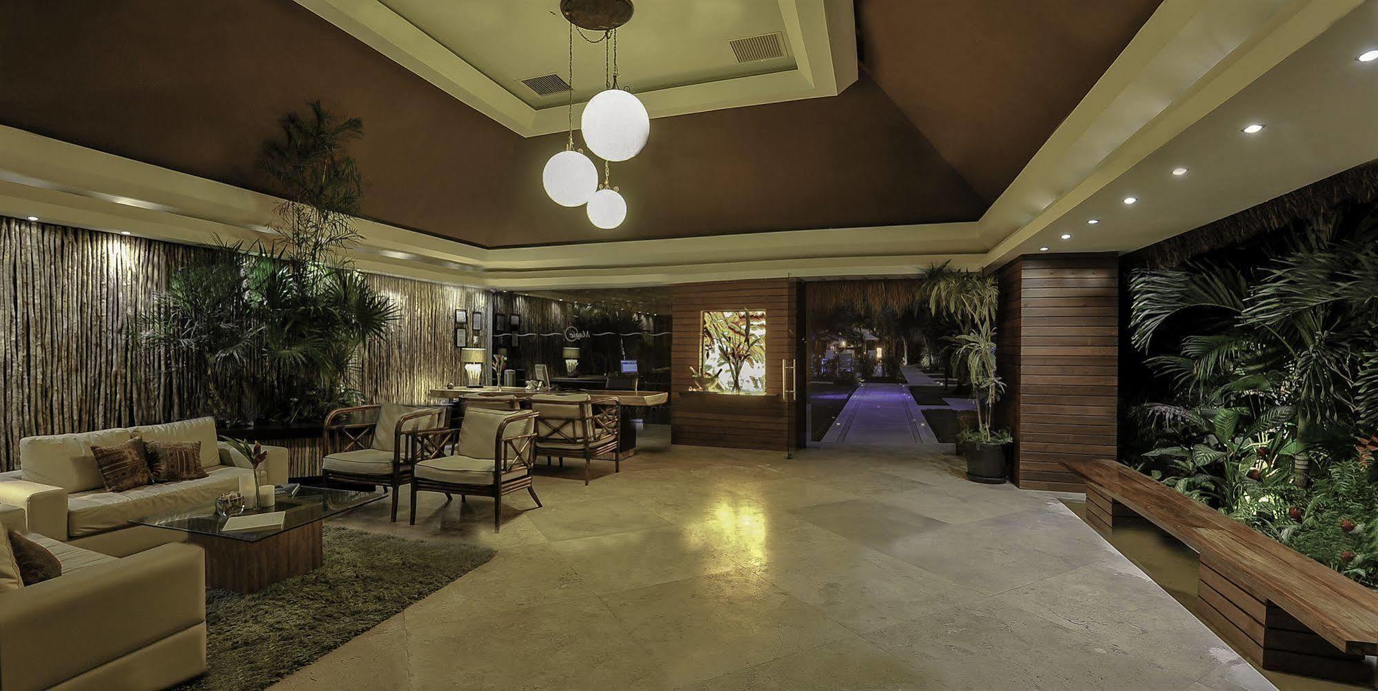 Magic Blue Spa Boutique Hotel Adults Only Playa del Carmen Ngoại thất bức ảnh The lobby of the hotel